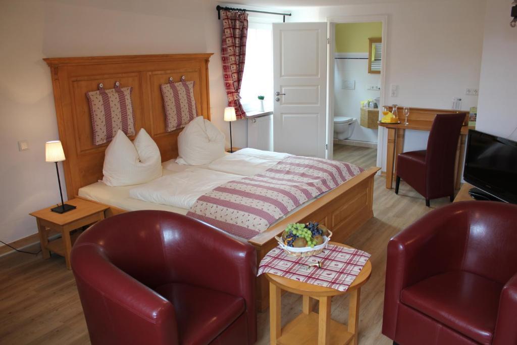 Double Room with Balcony,21572952:JPEG